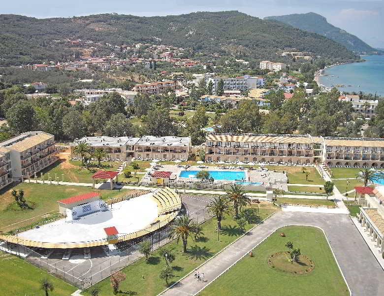 Messonghi Beach Holiday Resort Moraḯtika Luaran gambar