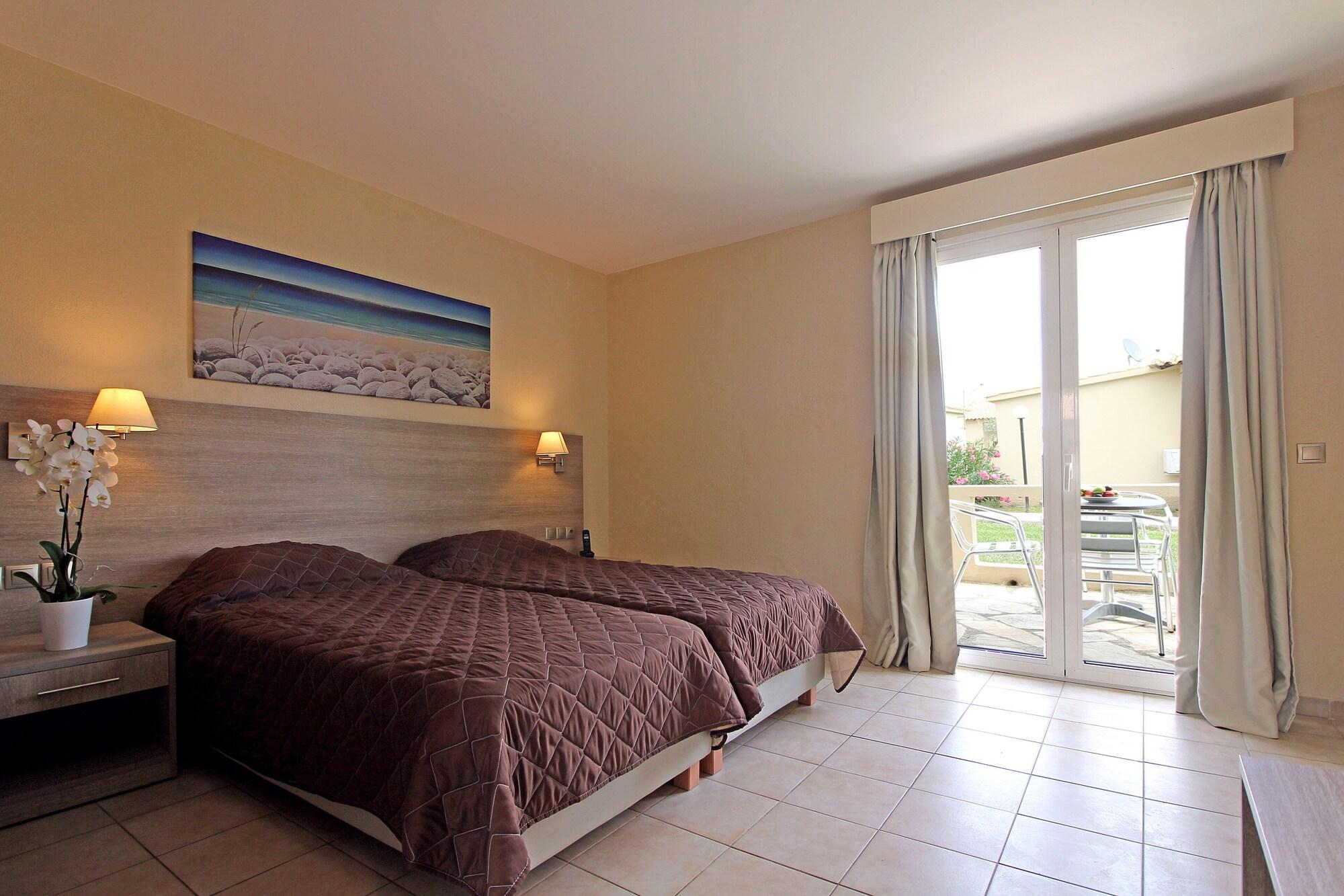 Messonghi Beach Holiday Resort Moraḯtika Luaran gambar