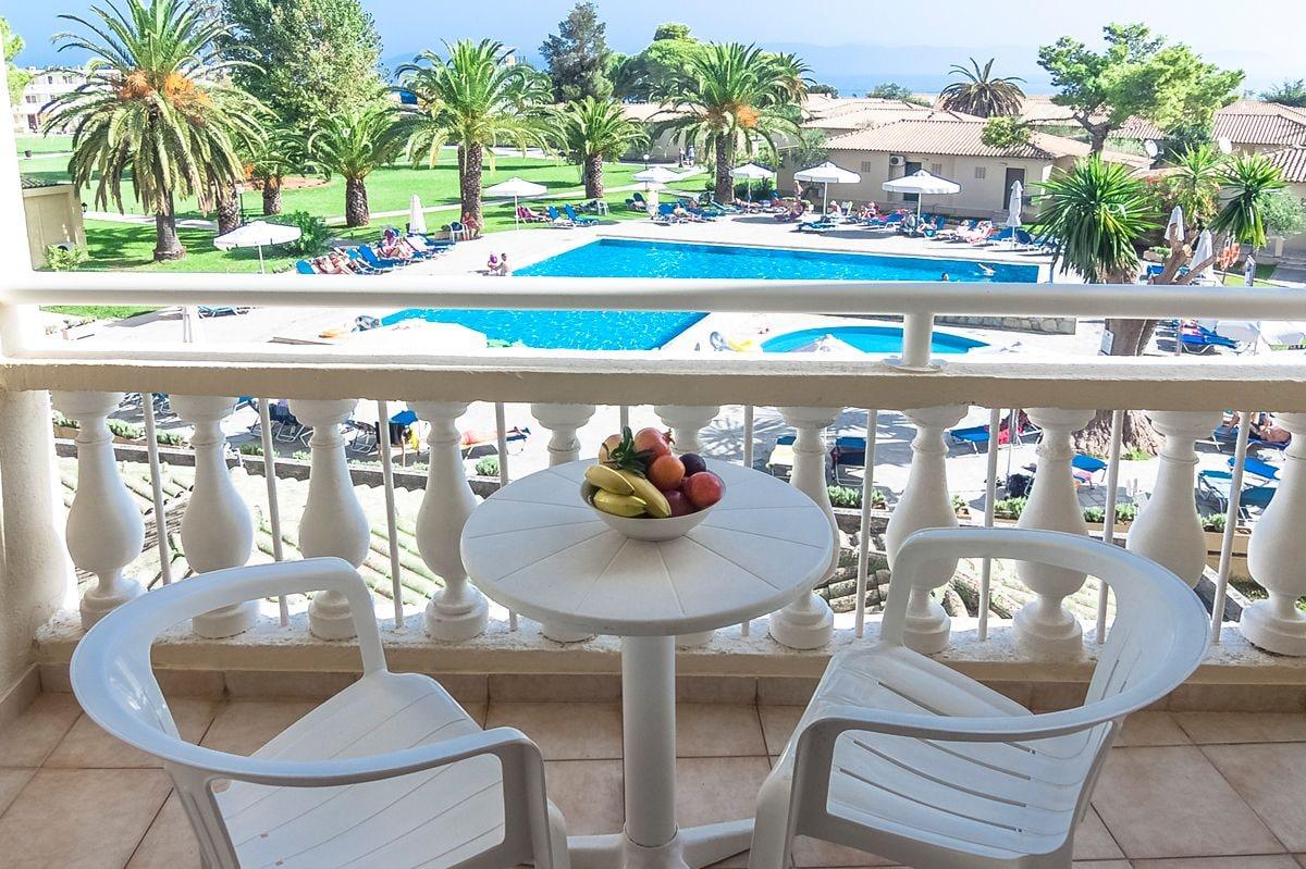Messonghi Beach Holiday Resort Moraḯtika Luaran gambar