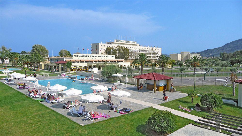 Messonghi Beach Holiday Resort Moraḯtika Luaran gambar