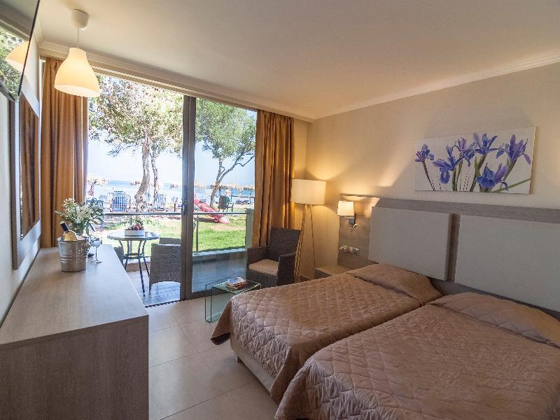 Messonghi Beach Holiday Resort Moraḯtika Luaran gambar