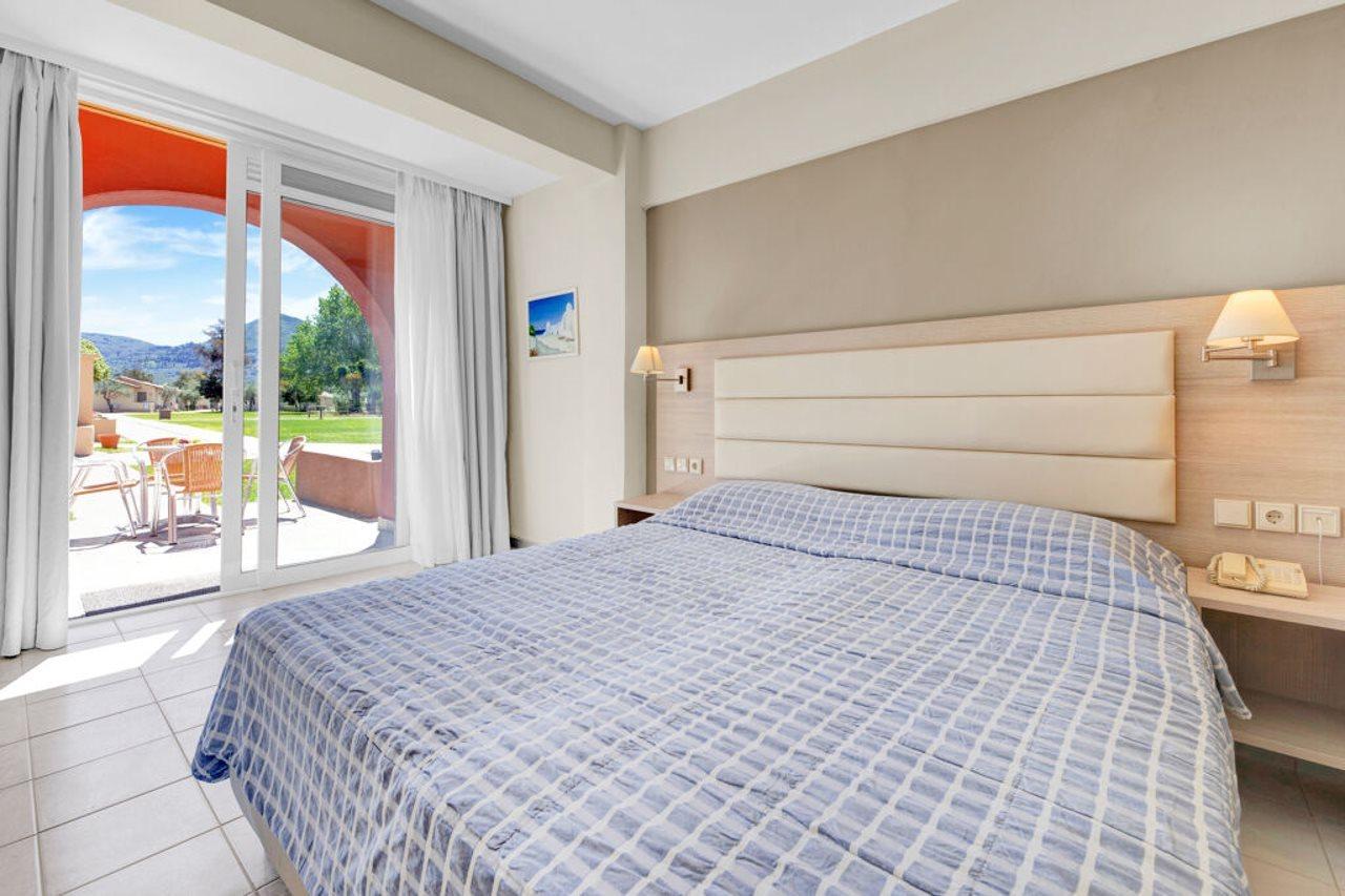 Messonghi Beach Holiday Resort Moraḯtika Luaran gambar