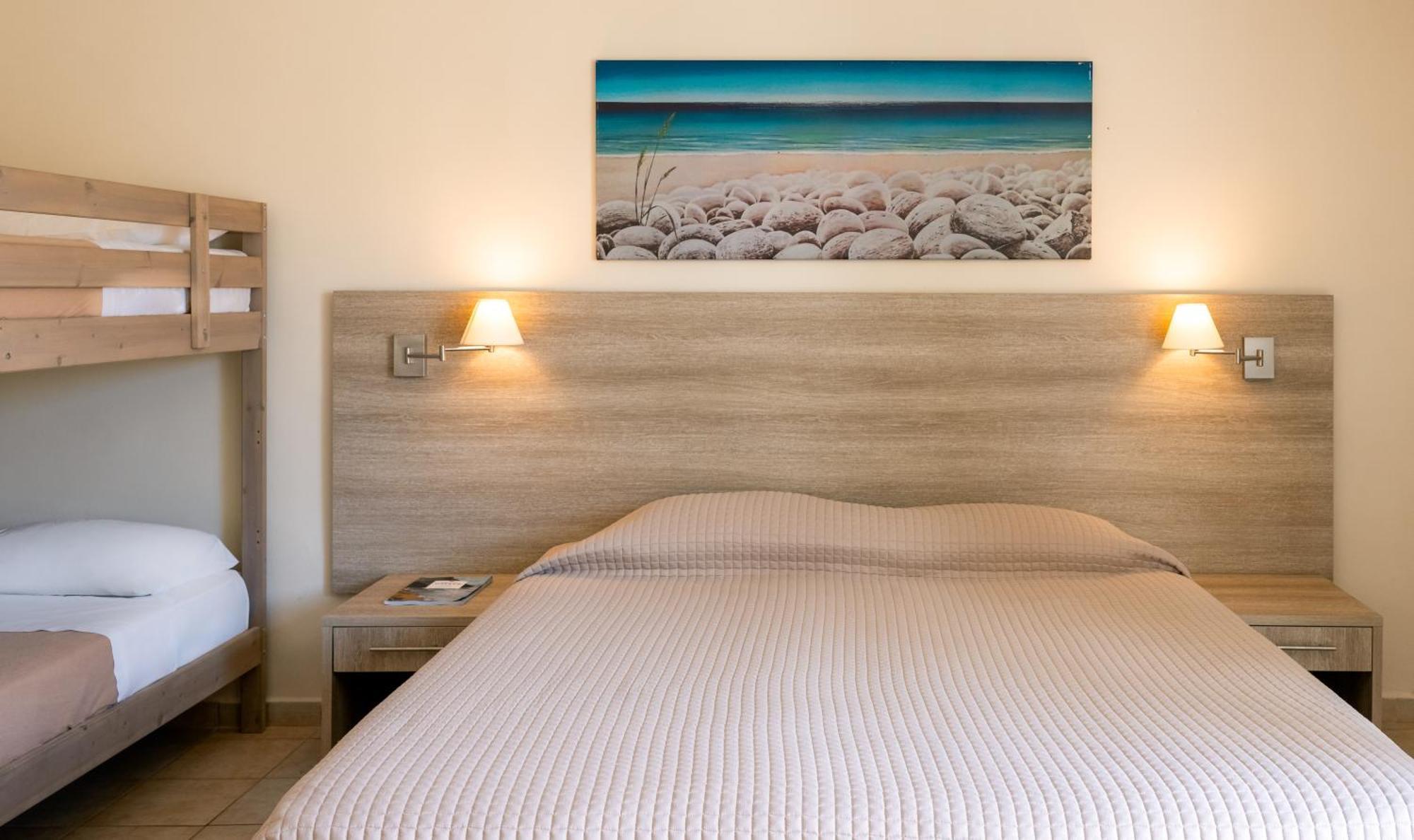 Messonghi Beach Holiday Resort Moraḯtika Luaran gambar