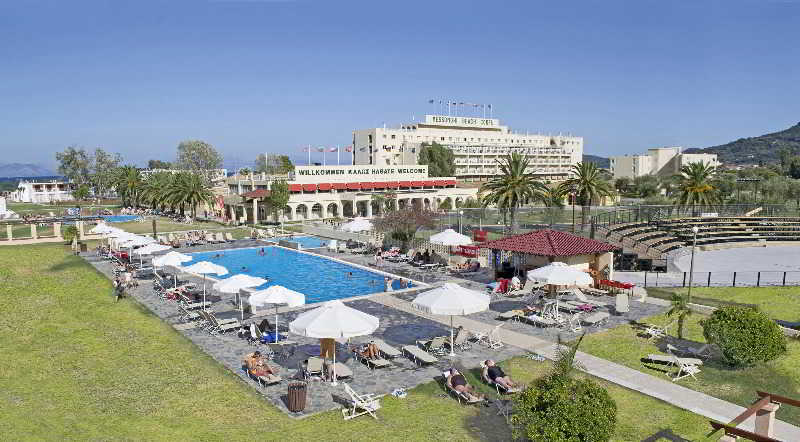 Messonghi Beach Holiday Resort Moraḯtika Luaran gambar