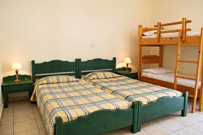 Messonghi Beach Holiday Resort Moraḯtika Luaran gambar