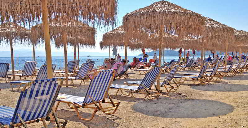Messonghi Beach Holiday Resort Moraḯtika Luaran gambar